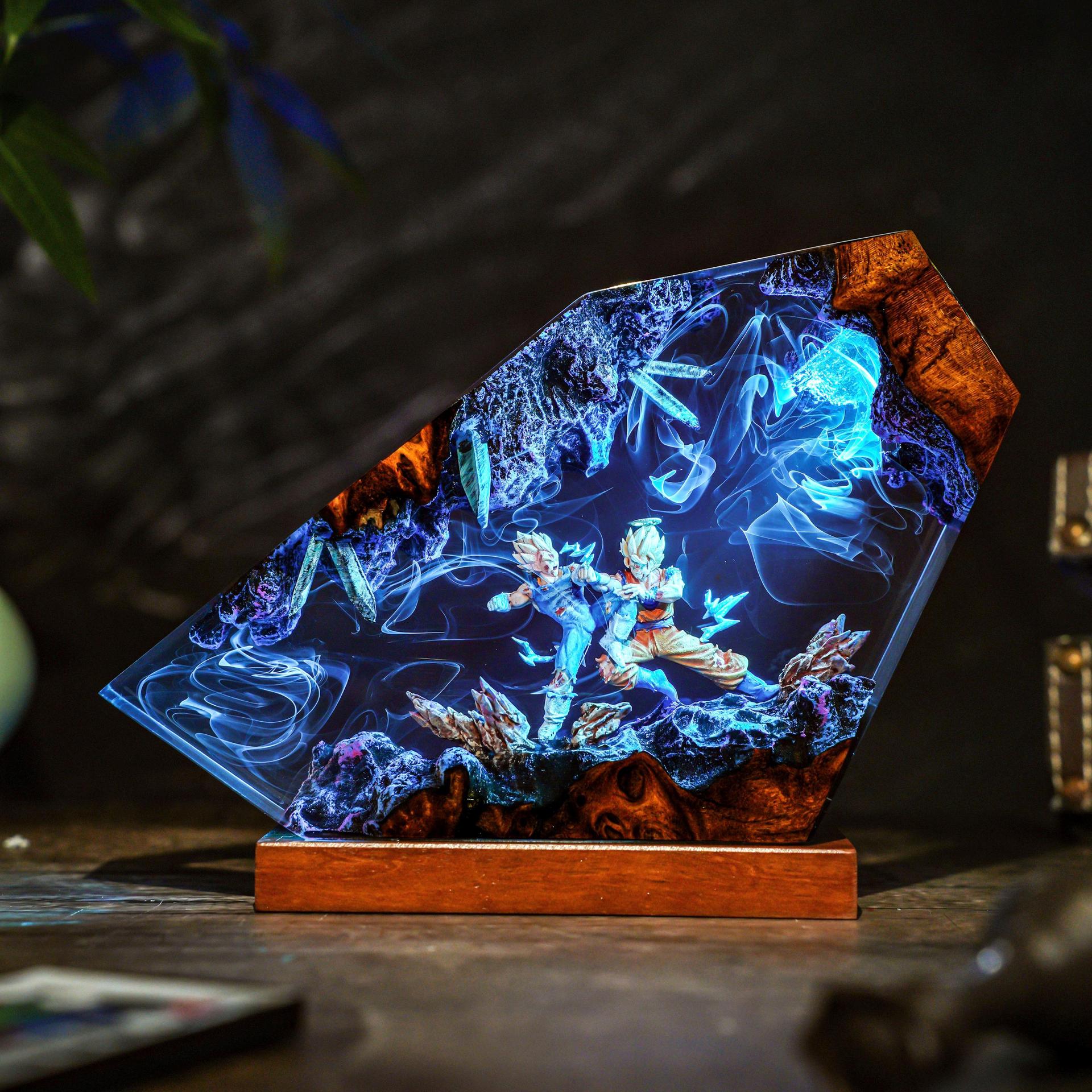 Luz Noturna LED Artesanal de R - Resin Art Goku avaliação e preço