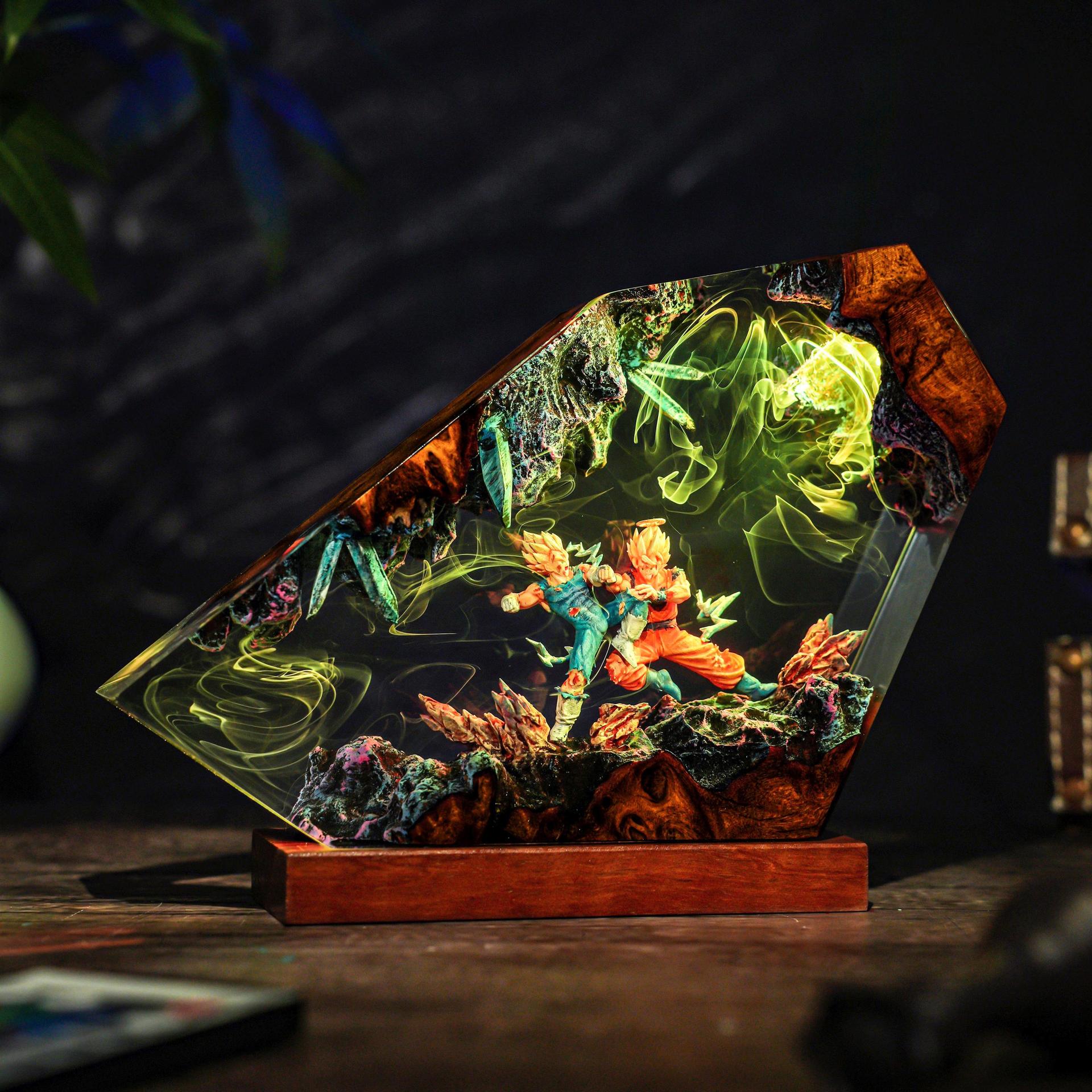 Luz Noturna LED Artesanal de R - Resin Art Goku avaliação e preço